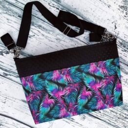 "Super mummy" changing bag- feathers
